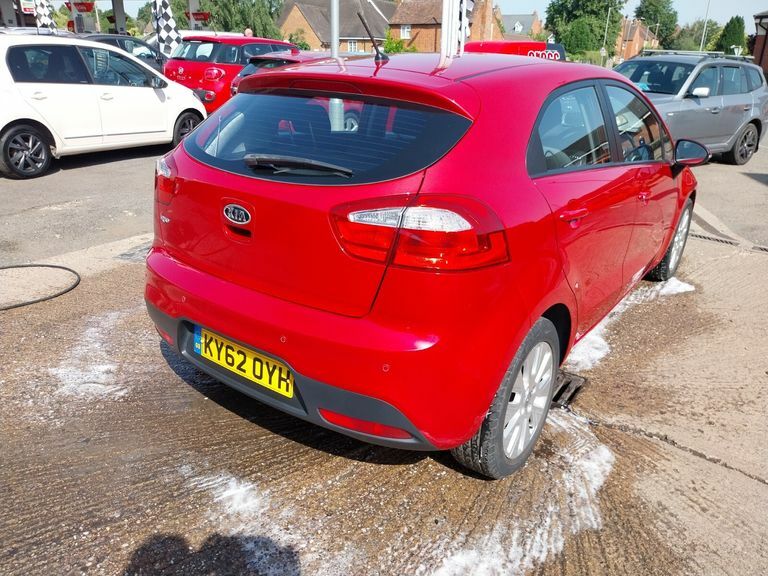 Kia RIO 1.25 2 Hatchback Euro 5 84 Bhp Red #5