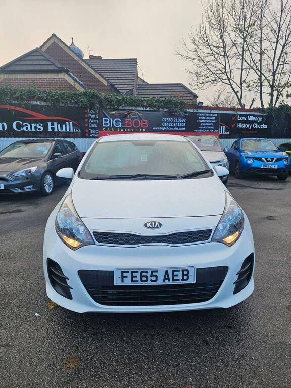Kia RIO Hatchback 1.25 Sr7 Euro 6 201565 FE65AEB White #2