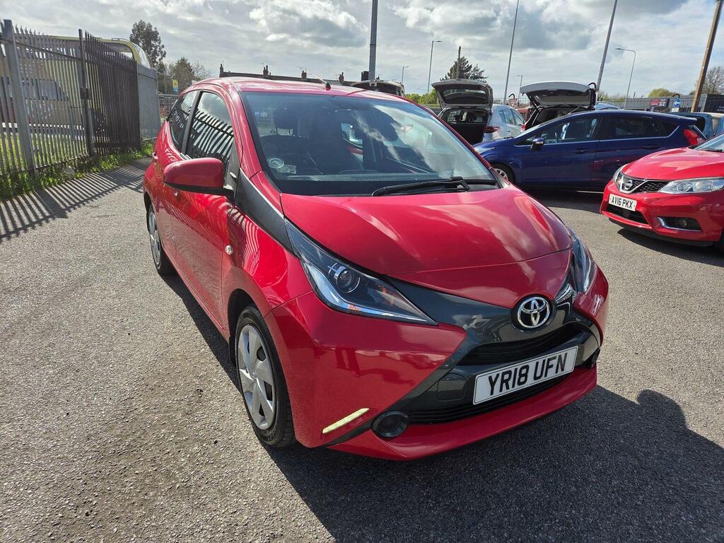 Toyota Aygo 1.0 Vvt-i X-play Euro 6 Red