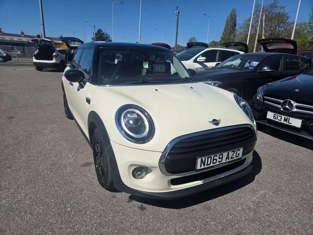 Mini Hatch Hatchback 1.5 Cooper Classic Euro 6 Ss 201 ND69AZG White