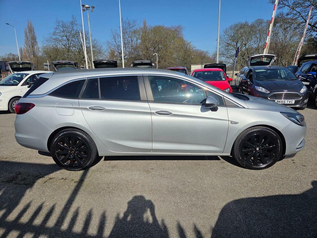 Vauxhall Astra Estate 1.6 Cdti Ecotec Blueinjection Design Sports LM67RZN Silver #2