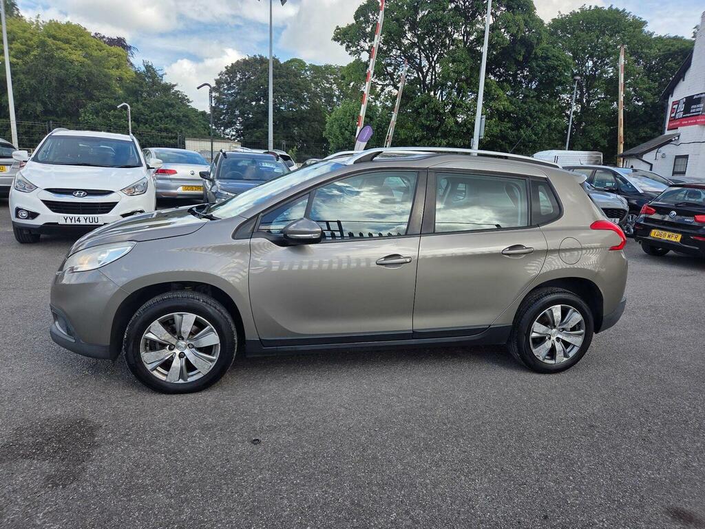 Peugeot 2008 Active White #18