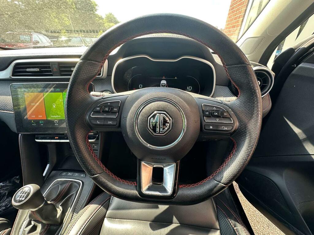 MG ZS 1.0 T-gdi Exclusive Euro 6 DU22SSO Black #6