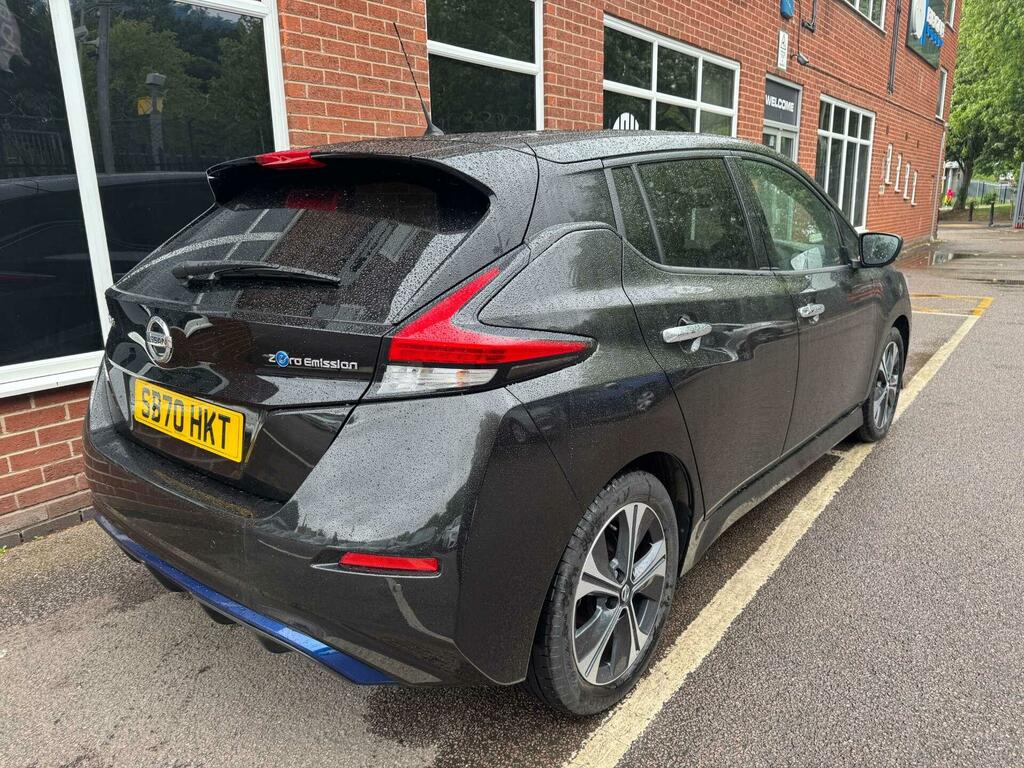 Nissan Leaf 40Kwh N-connecta Black #3