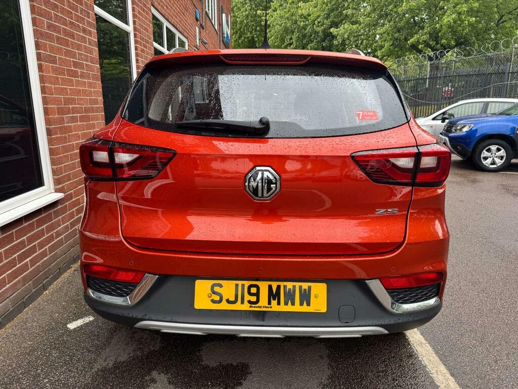 MG ZS Excite SJ19MWW Orange #4