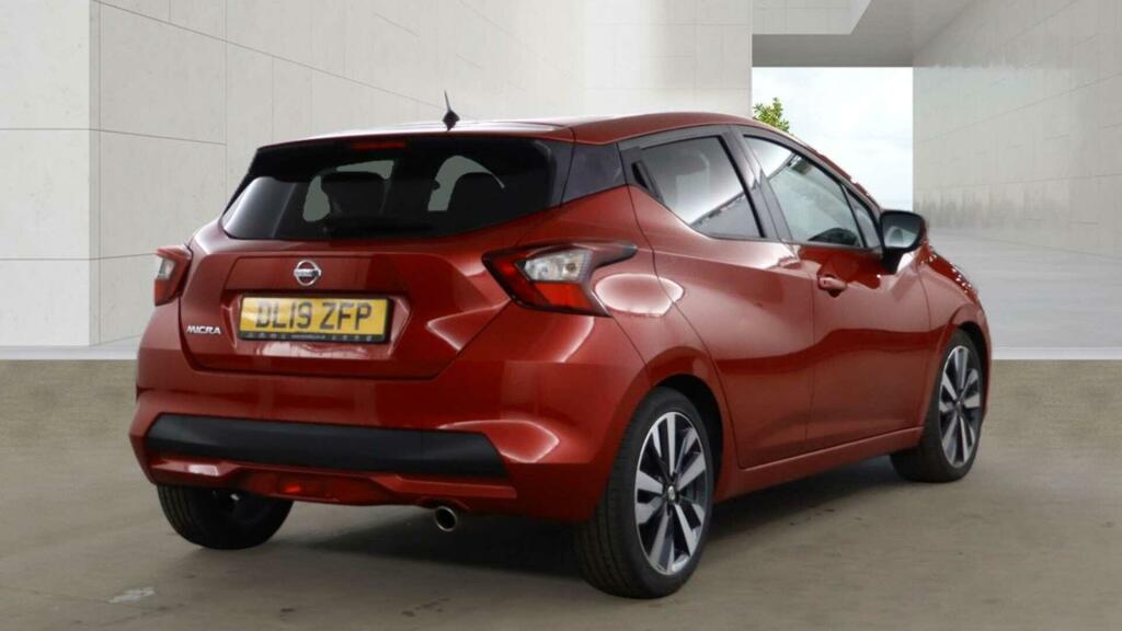 Nissan Micra Tekna Red #4
