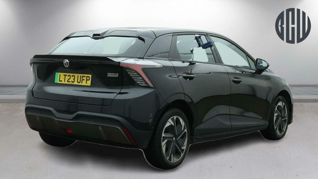 MG MG4 51Kwh Se LT23UFP Black #4