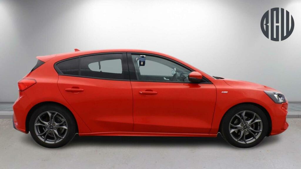 Ford Focus St-line Red #5