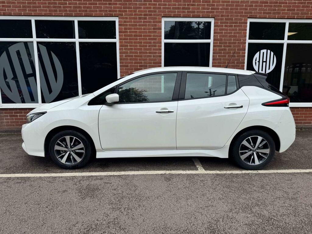 Nissan Leaf 40Kwh Acenta White #5