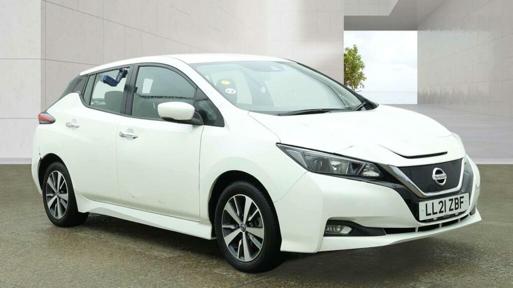 Nissan Leaf Acenta White