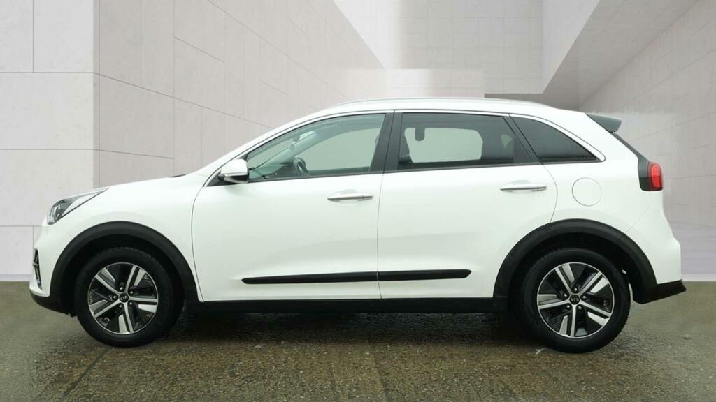 Kia Niro 2 White #6