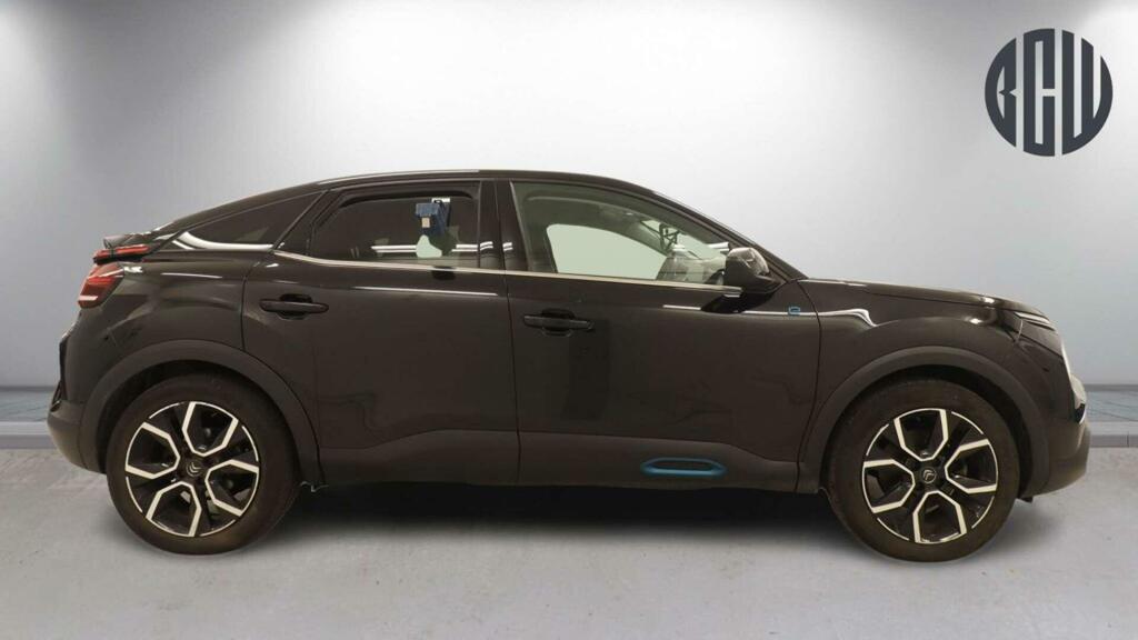 Citroen e-C4 Shine Black #5
