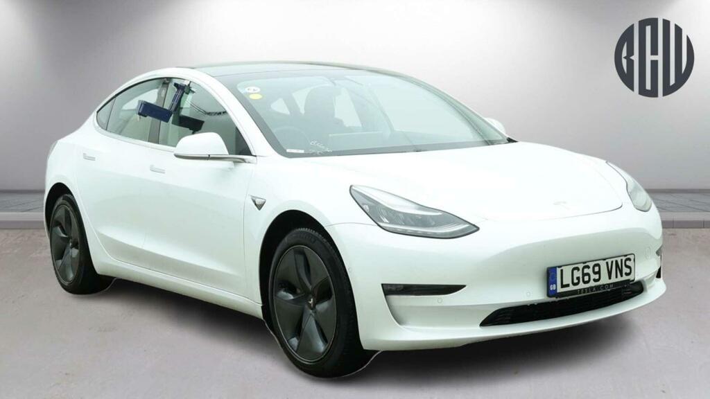 Tesla Model 3 Long Range White