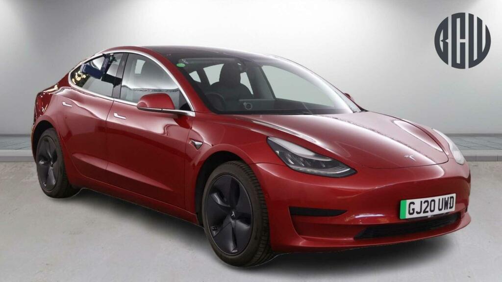 Tesla Model 3 Standard Range Plus Red