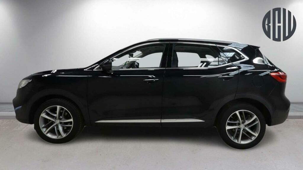 MG HS Exclusive Black #6