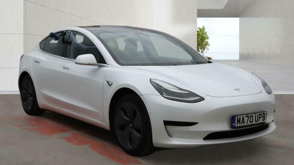 Tesla Model 3 Standard Range Plus White