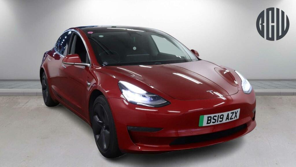 Tesla Model 3 Long Range Red