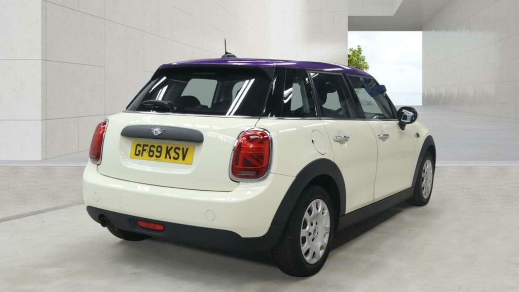Mini Hatch One Classic White #4