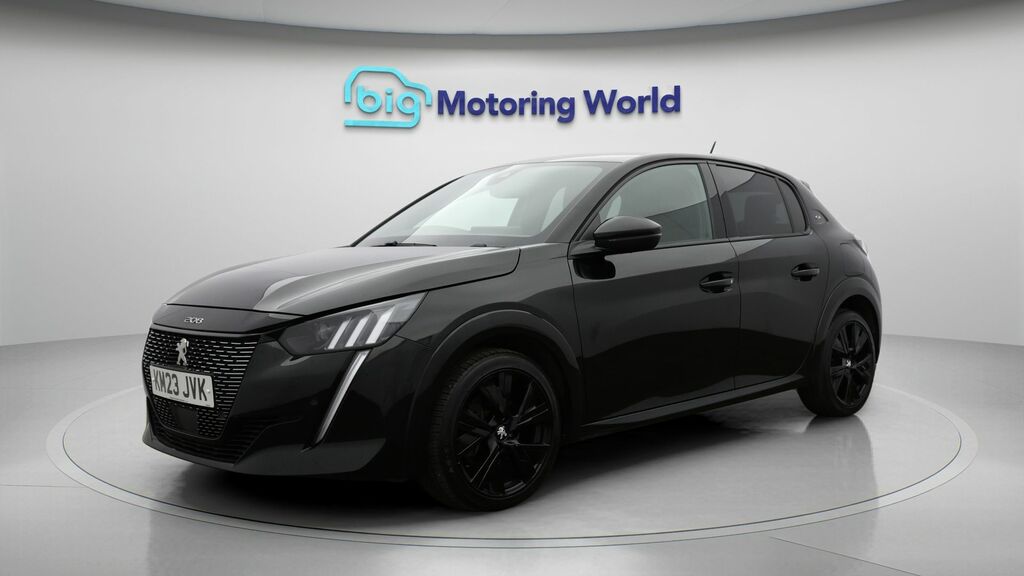 Peugeot 208 Gt Black #3