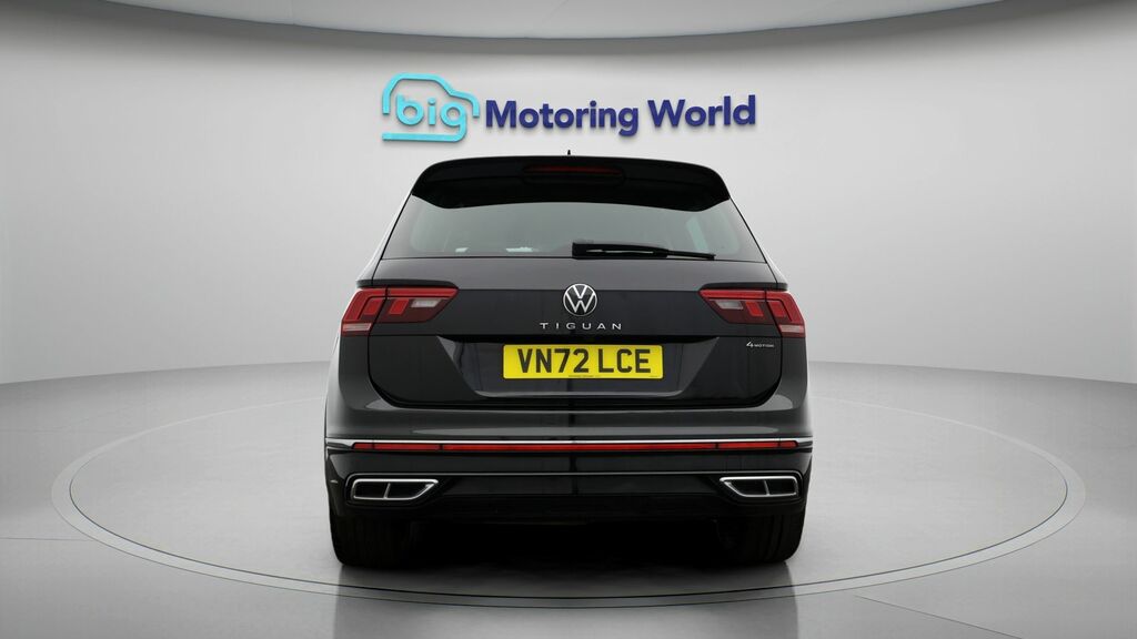 Volkswagen Tiguan R-line VN72LCE Black #6