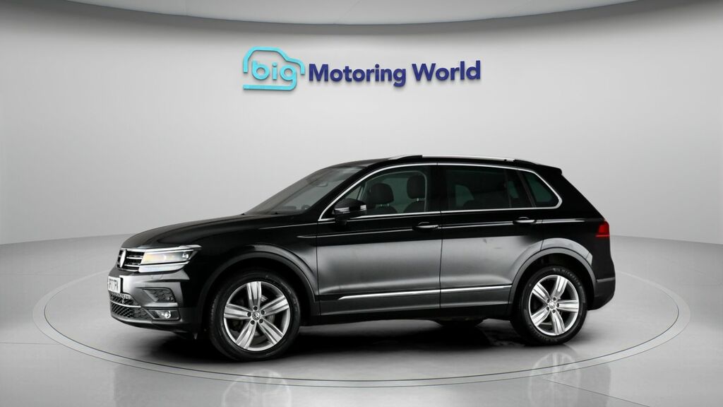 Volkswagen Tiguan Sel Black #4