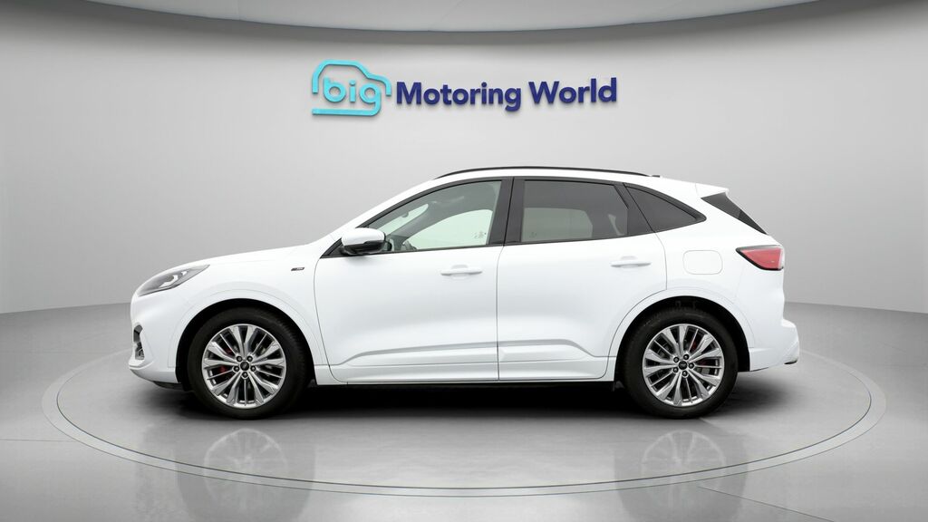 Ford Kuga St-line X Edition CX22XRR White #4