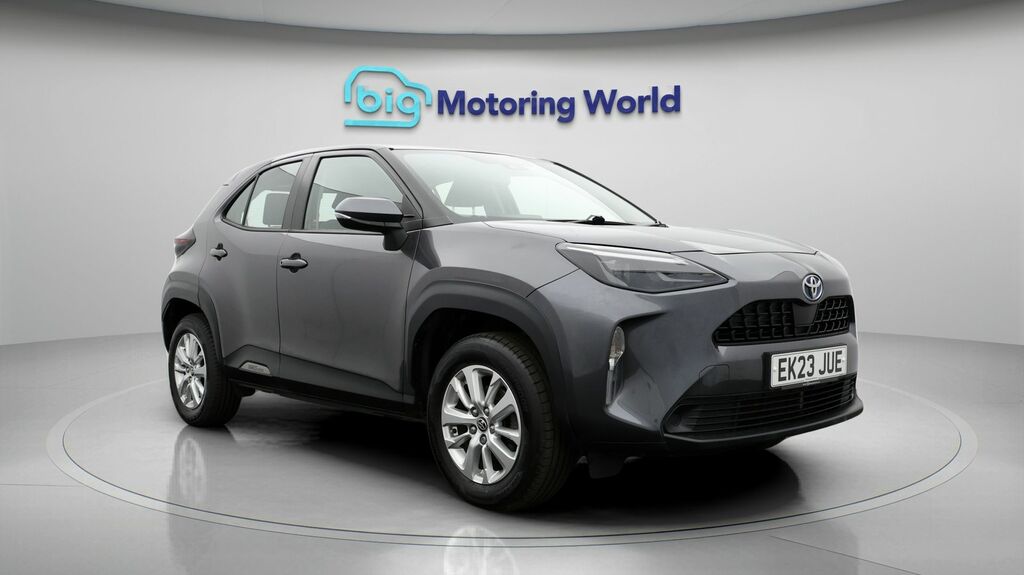 Toyota Yaris Cross Icon Grey