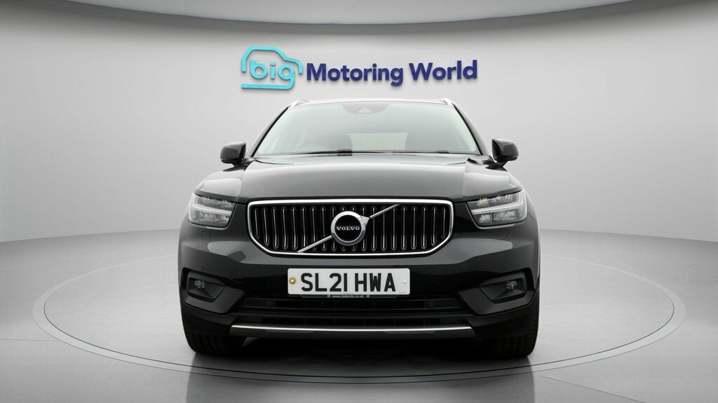 Volvo XC40 Inscription Black #2