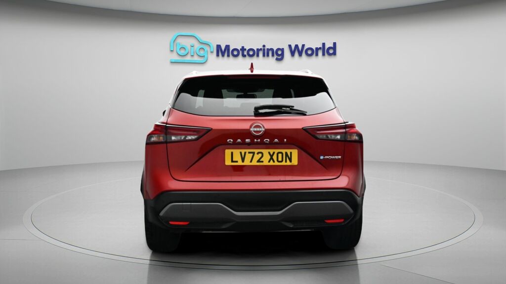 Nissan Qashqai N-connecta LV72XON Red #6