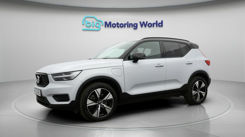 Volvo XC40 Plus KX22NDZ Silver #3