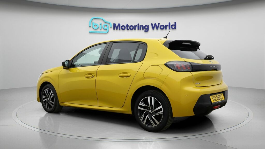 Peugeot 208 Active Premium YUI6807 Yellow #5