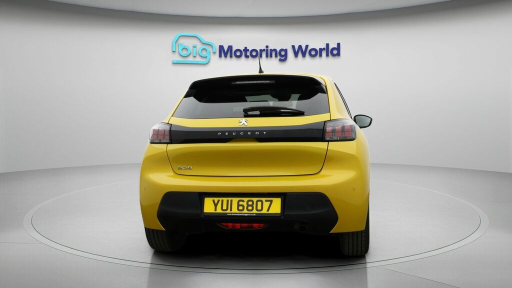 Peugeot 208 Active Premium YUI6807 Yellow #6