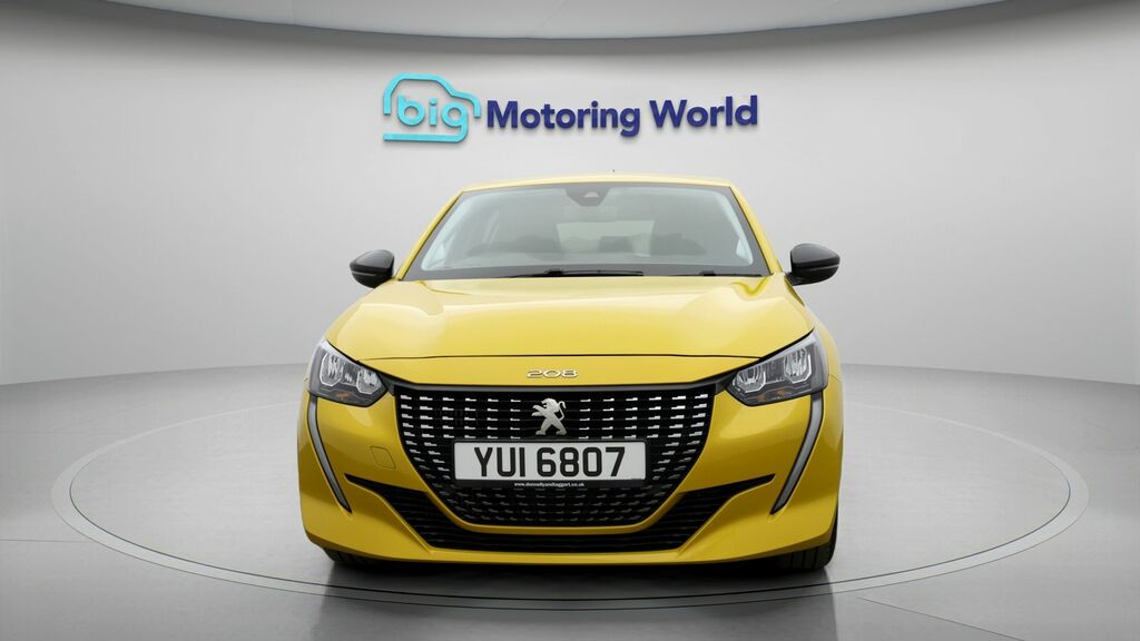 Peugeot 208 Active Premium YUI6807 Yellow #2