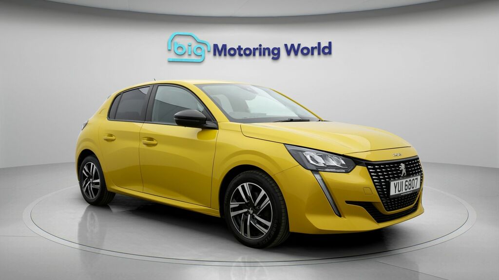 Peugeot 208 Active Premium Yellow