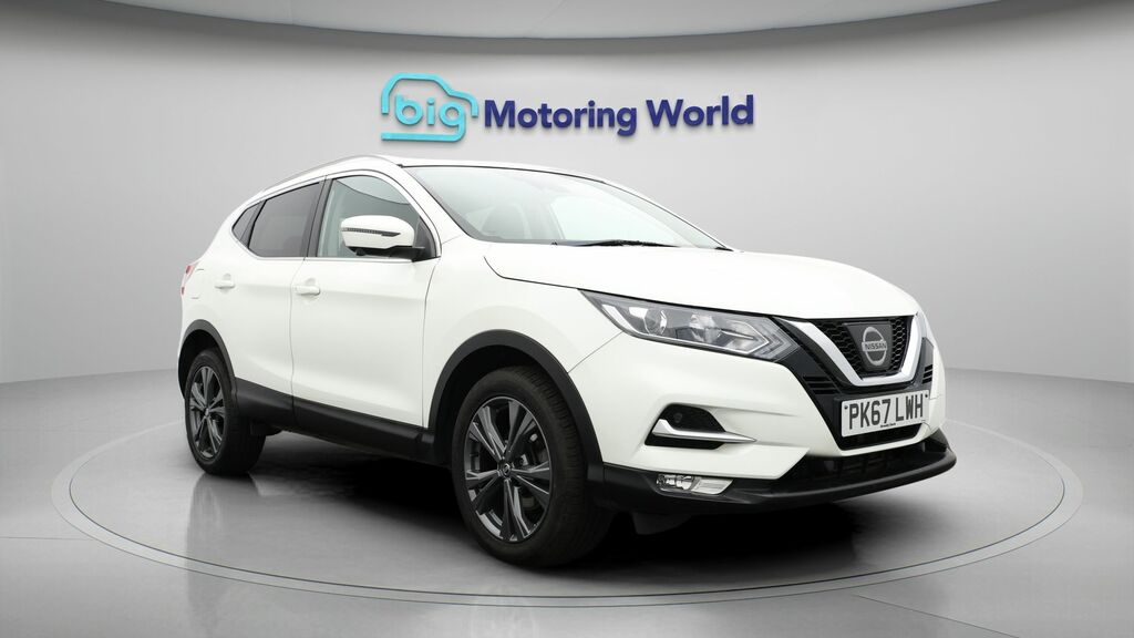 Nissan Qashqai N-connecta PK67LWH White