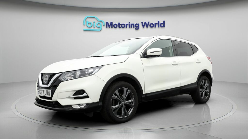 Nissan Qashqai N-connecta PK67LWH White #3