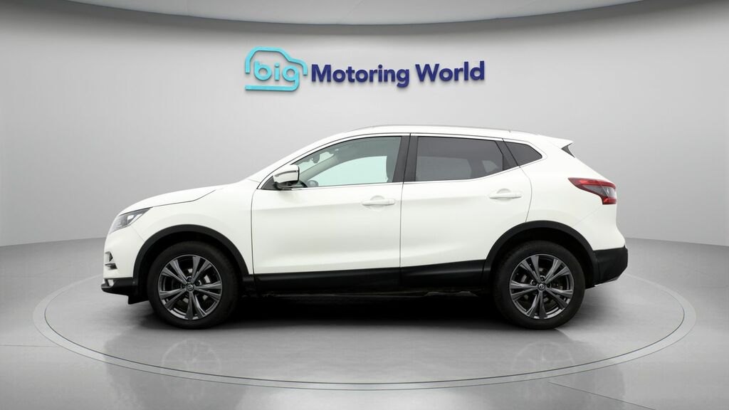 Nissan Qashqai N-connecta PK67LWH White #4