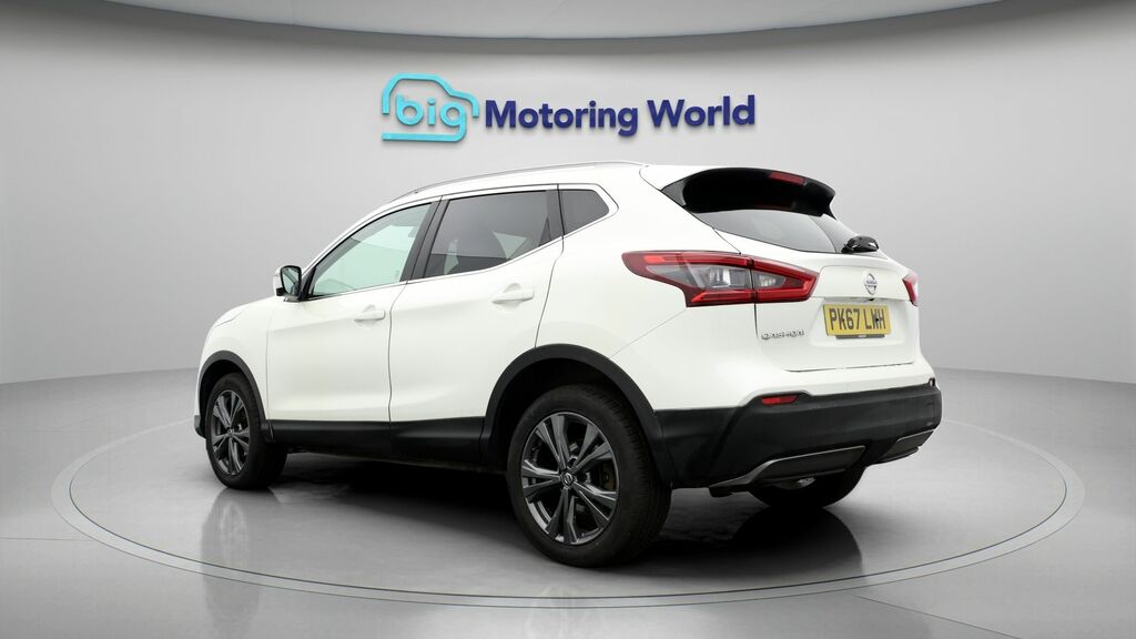Nissan Qashqai N-connecta PK67LWH White #5