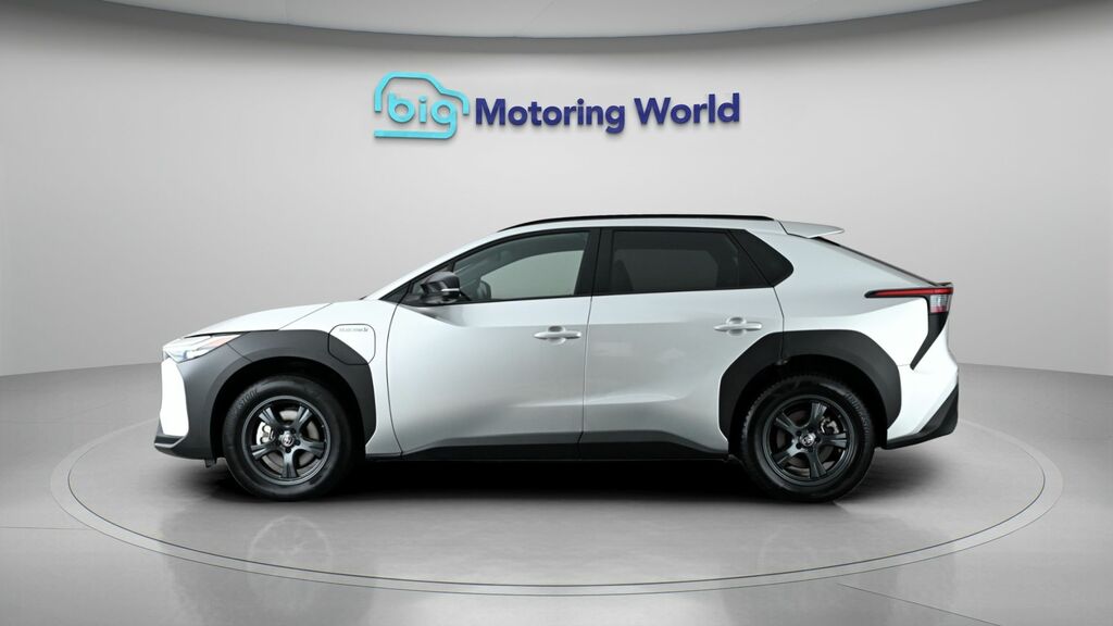 Toyota bZ4X Motion Silver #4