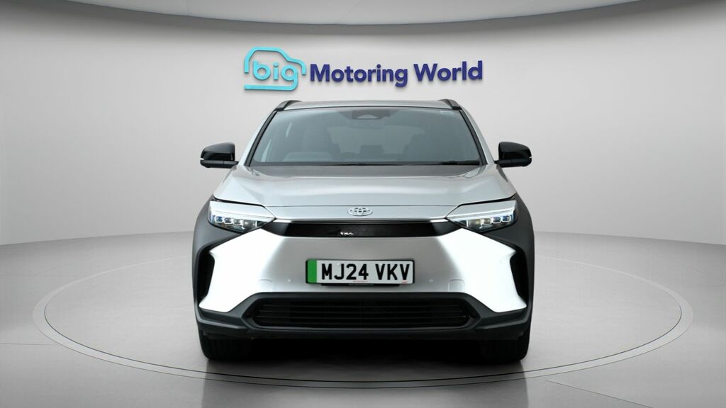 Toyota bZ4X Motion Silver #2