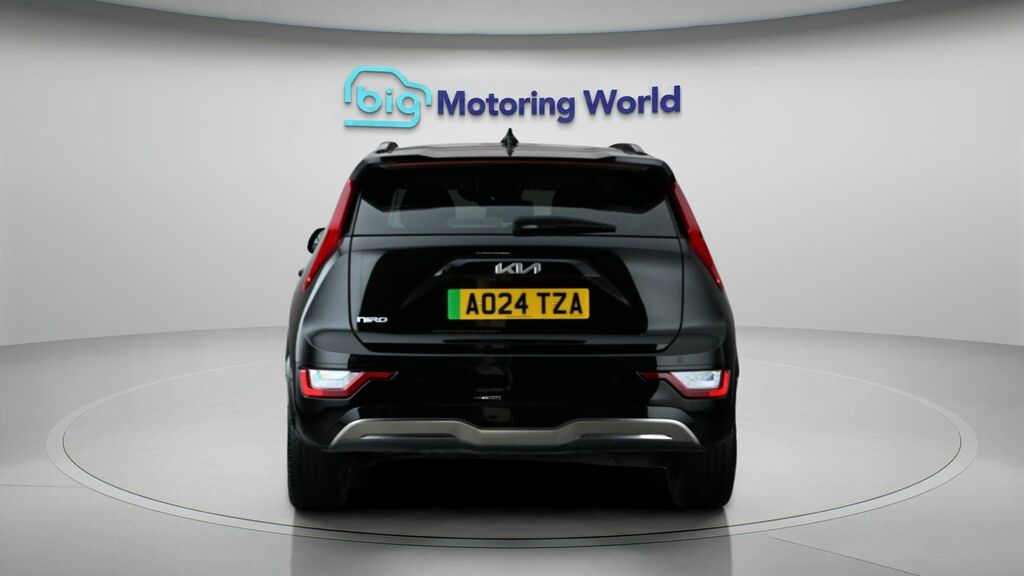 Kia Niro 4 Black #6