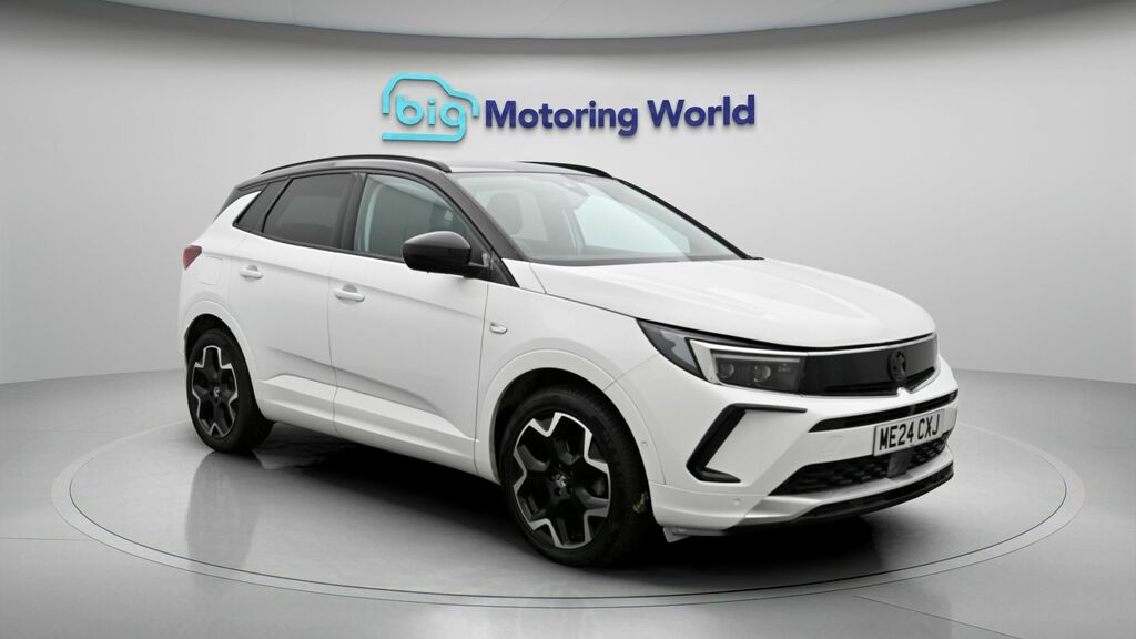 Vauxhall Grandland Ultimate White