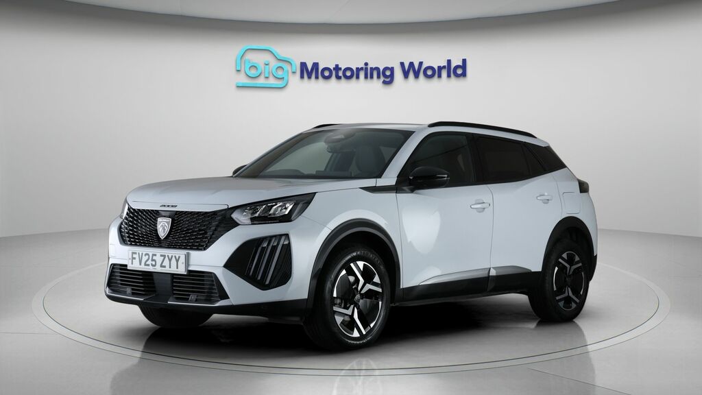 Peugeot 2008 Allure White #3