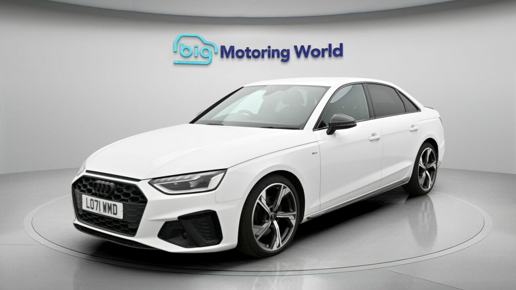 Audi A4 Black Edition LO71WMD White #3