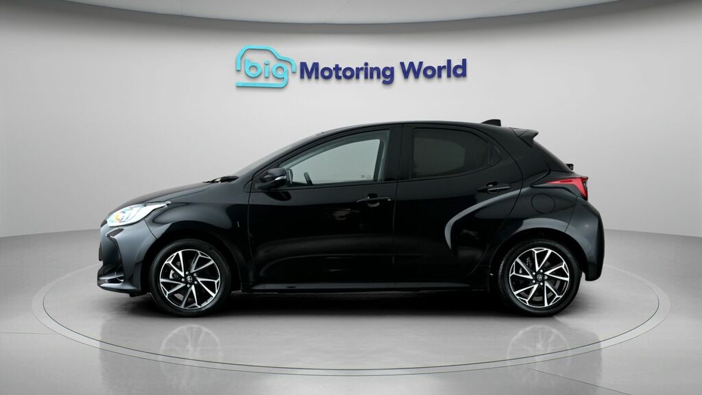Toyota Yaris Design RE23YYU Black #4