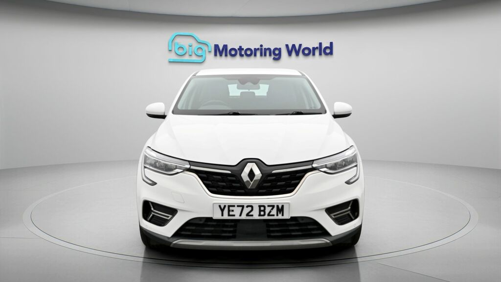 Renault Arkana Iconic White #2