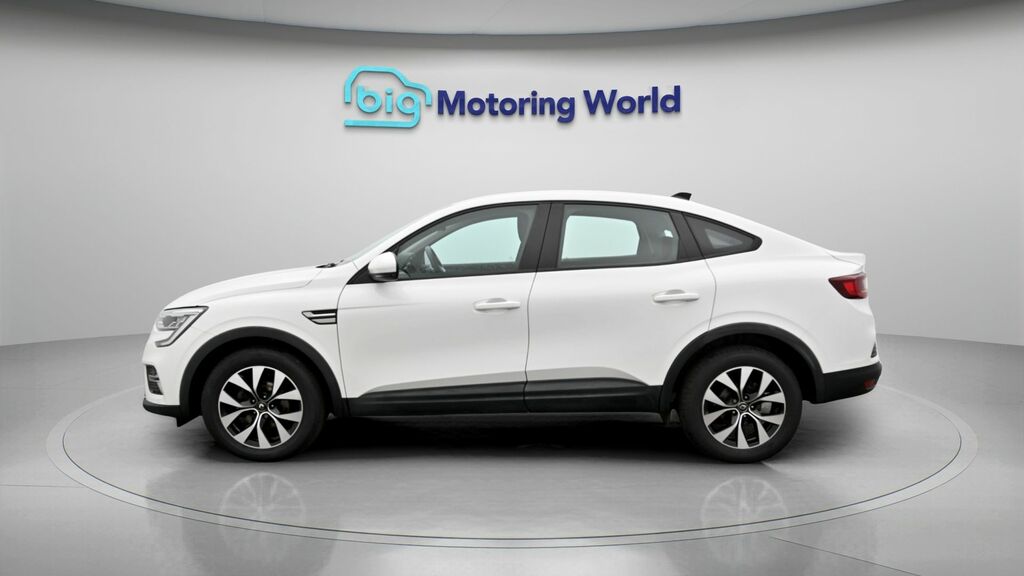 Renault Arkana Iconic White #4