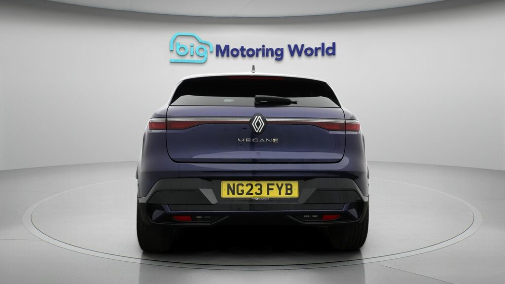 Renault Megane E-Tech Techno Blue #6