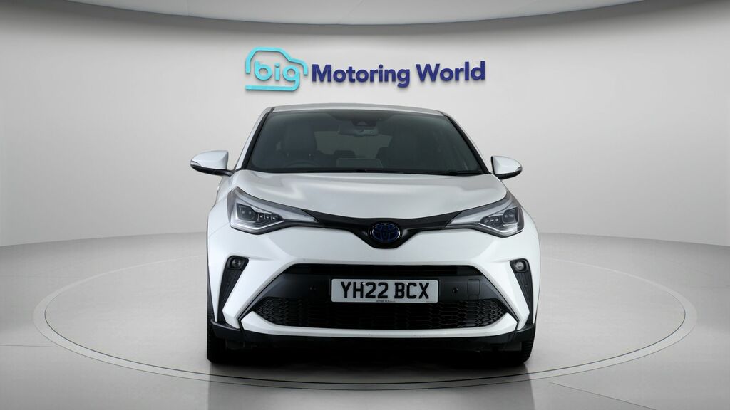 Toyota C-Hr Excel White #2