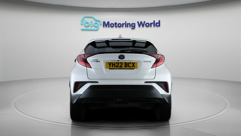 Toyota C-Hr Excel White #6